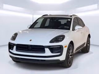 2025 Porsche Macan S's photo