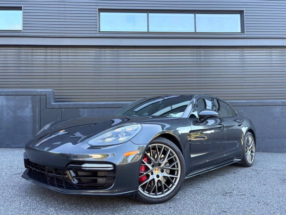 2020 Porsche Panamera