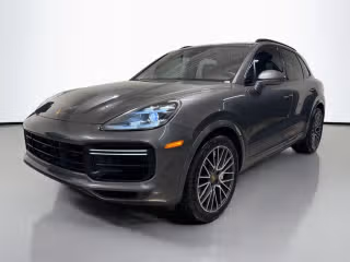 2023 Porsche Cayenne Turbo's photo