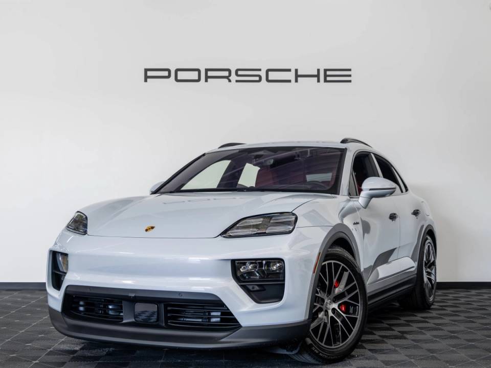 2026 Porsche Macan