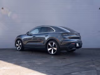 2026 Porsche Macan Base - Photo 17