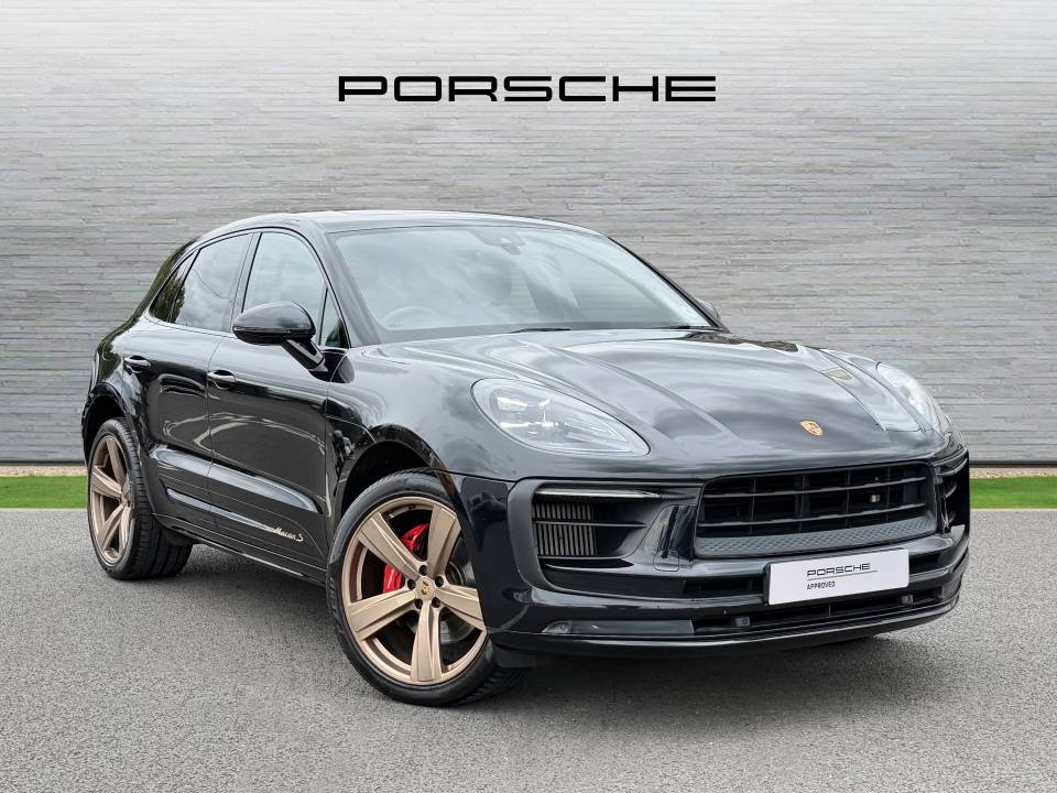 2022 PORSCHE MACAN