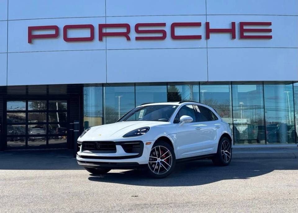2026 Porsche Macan S