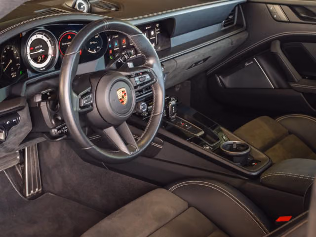 2024 Porsche 911 GTS - Photo 26