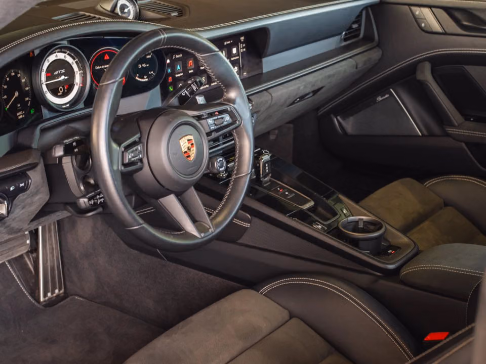 2024 Porsche 911 GTS - Photo 27