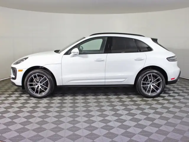 2026 Porsche Macan Base - Photo 14