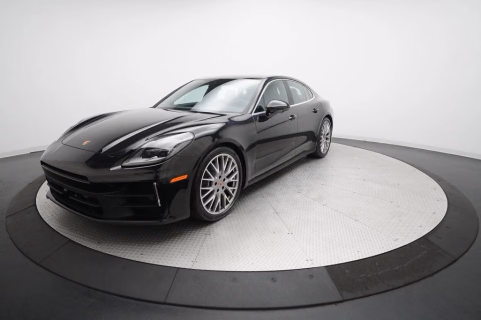 2026 Porsche Panamera Base - Photo 3