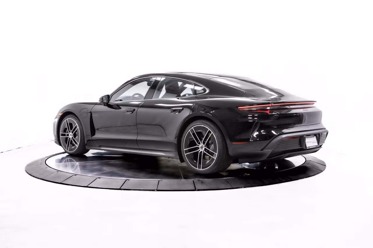 2026 Porsche Taycan Turbo - Photo 20