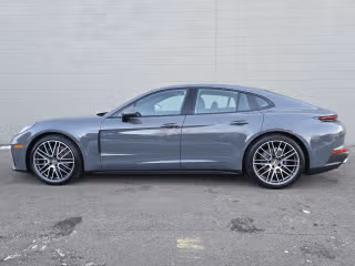 2026 Porsche Panamera Base - Photo 9