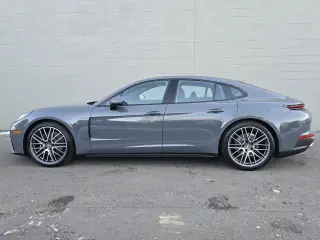 2026 Porsche Panamera Base - Photo 13