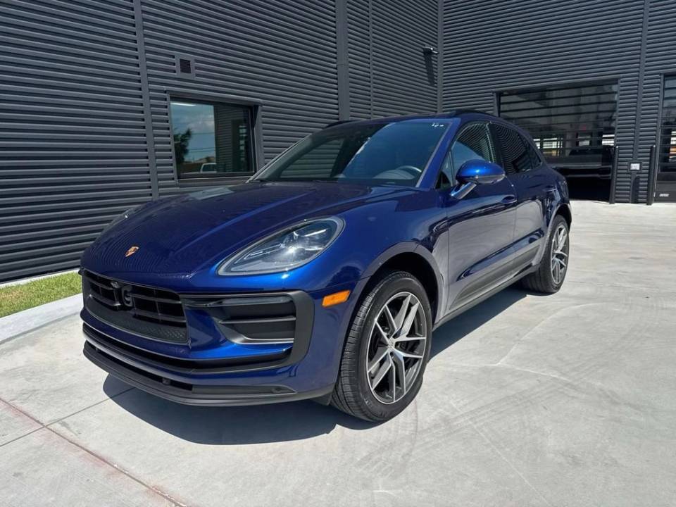 2025 Porsche Macan