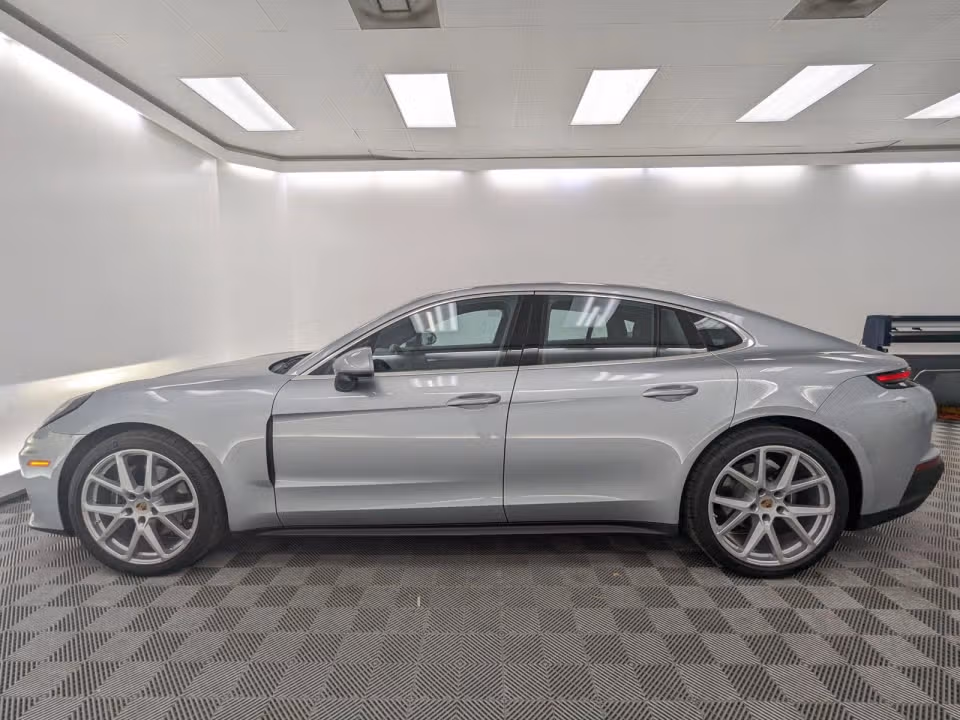 2025 Porsche Panamera Base - Photo 11