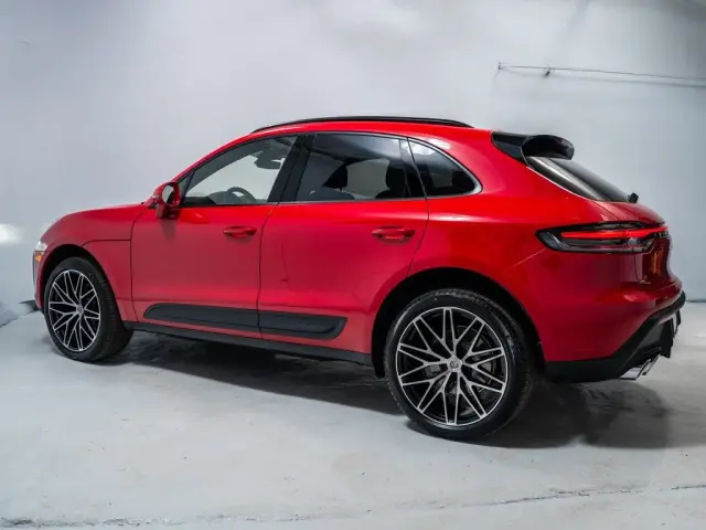 2026 Porsche Macan Base - Photo 14