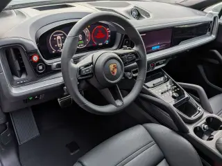 2026 Porsche Cayenne Coup S E-Hybrid - Photo 29