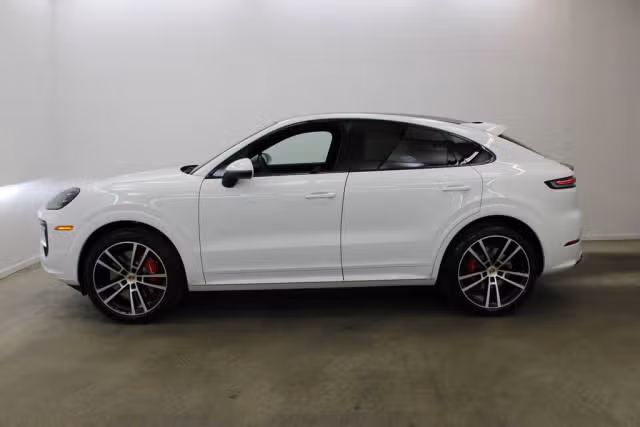 2026 Porsche Cayenne Coup S - Photo 10