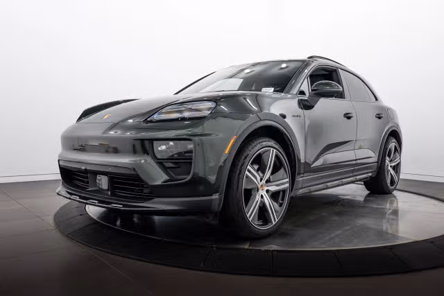 Used 2025 Porsche Macan Base with VIN WP1AA2XA0SL001741 for sale in Highland Park, IL