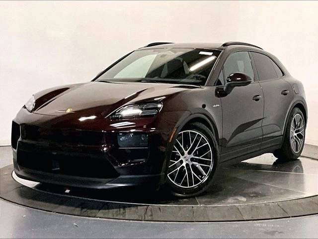 2025 Porsche Macan Base