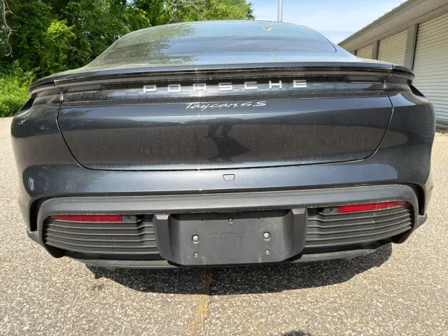 2024 Porsche Taycan S - Photo 30