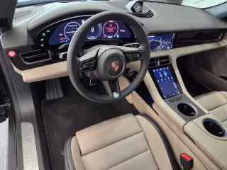 2026 Porsche Taycan S - Photo 29