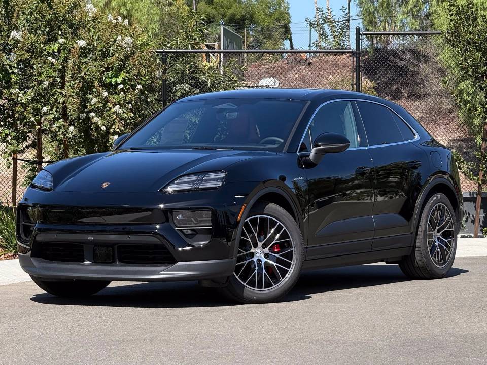 2026 Porsche Macan