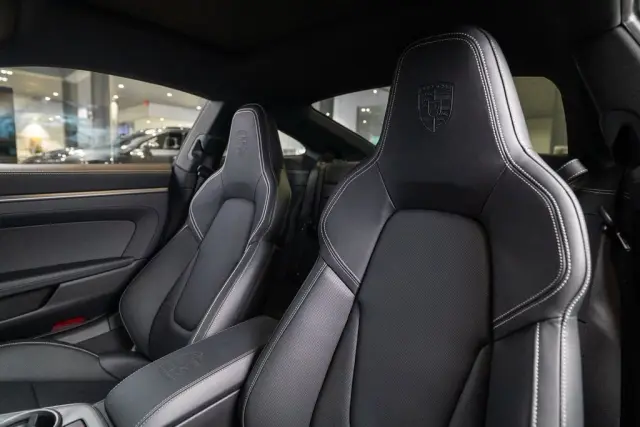 2026 Porsche 911 - Photo 38