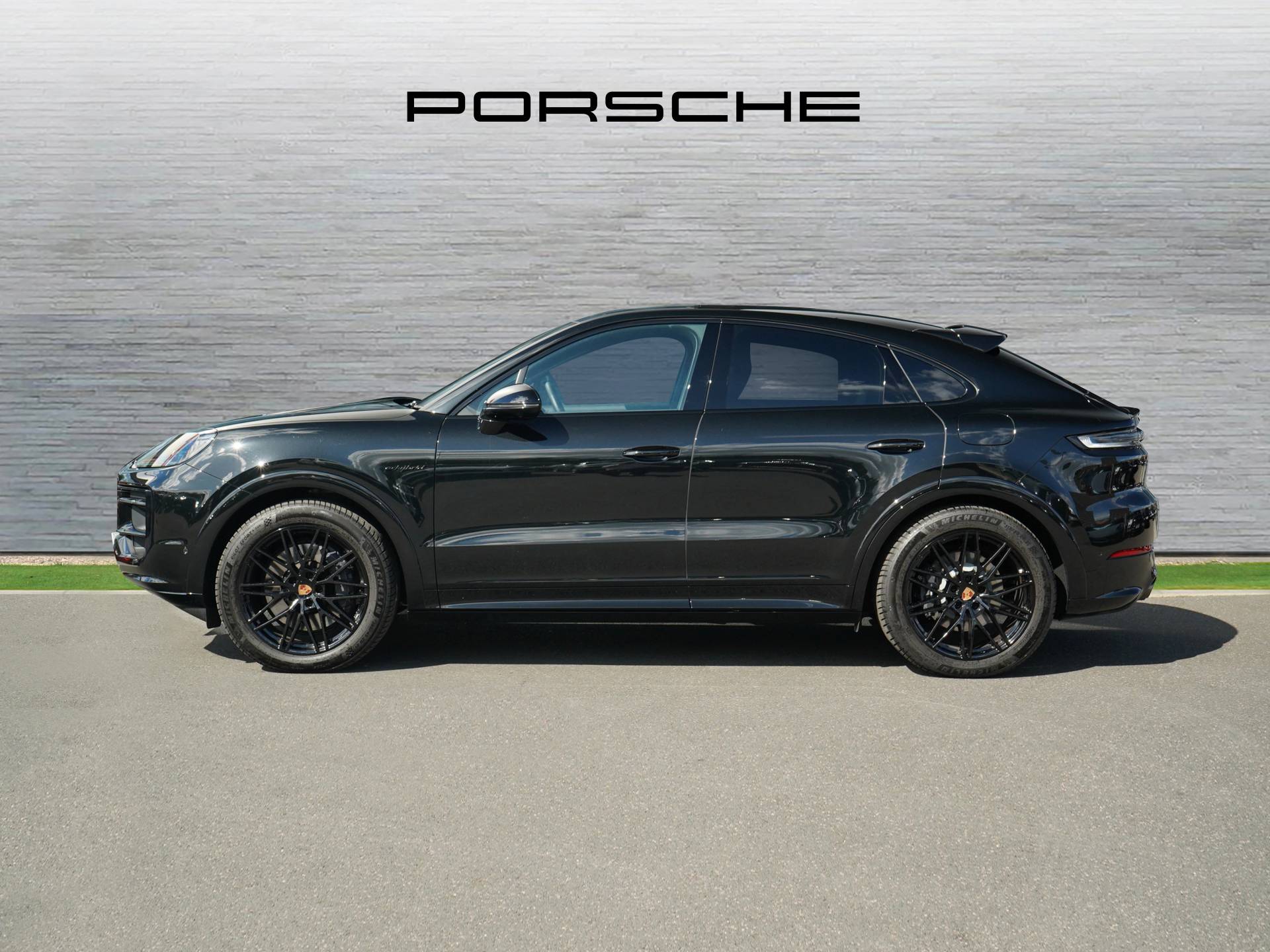 Cayenne E-Hybrid Coupé, photo 2 of 35
