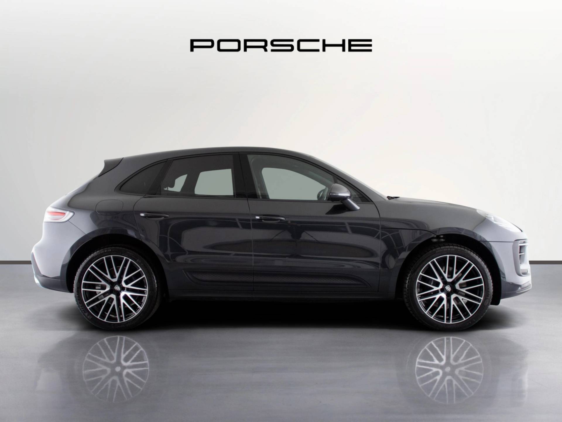 Macan, photo 2 of 58