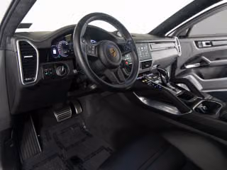 2023 Porsche Cayenne Coupe Turbo GT - Photo 25