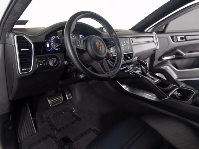 2023 Porsche Cayenne Coupe Turbo GT - Photo 26