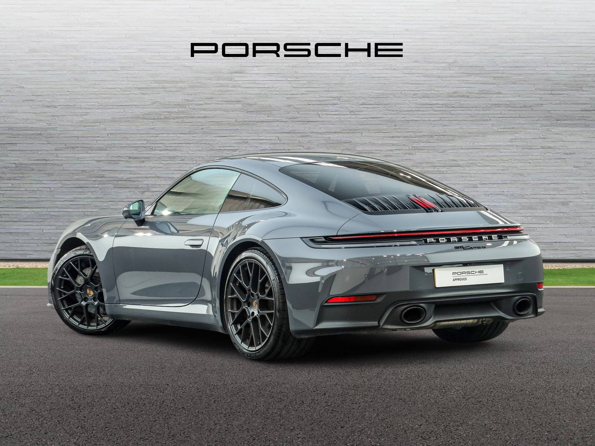 911 Carrera, photo 2 of 32