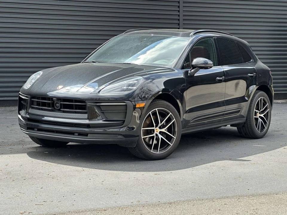2025 Porsche Macan