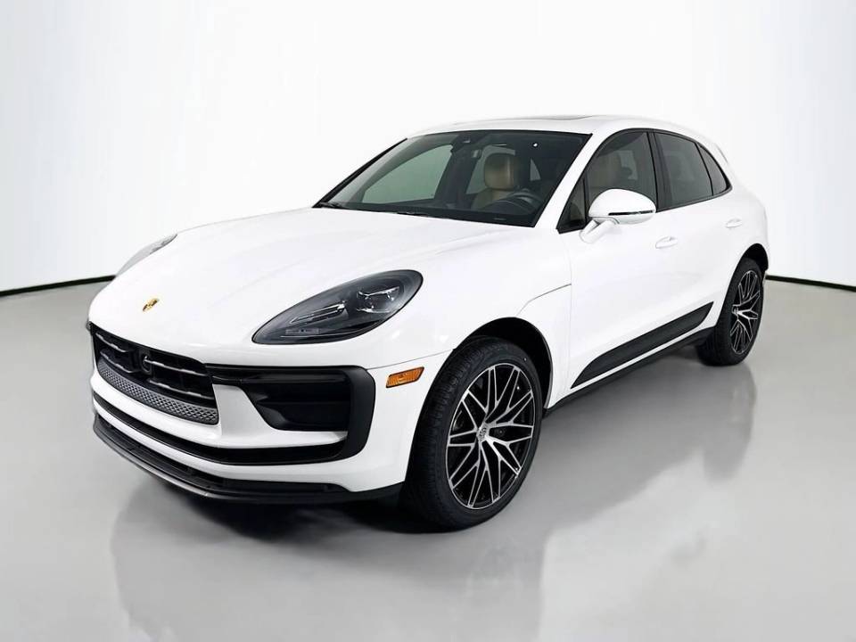 2023 Porsche Macan Base