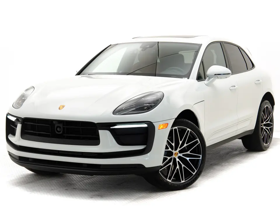 2025 Porsche Macan T - Photo 7