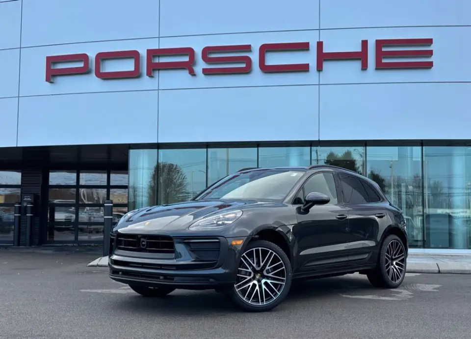 2026 Porsche Macan Base - Photo 7