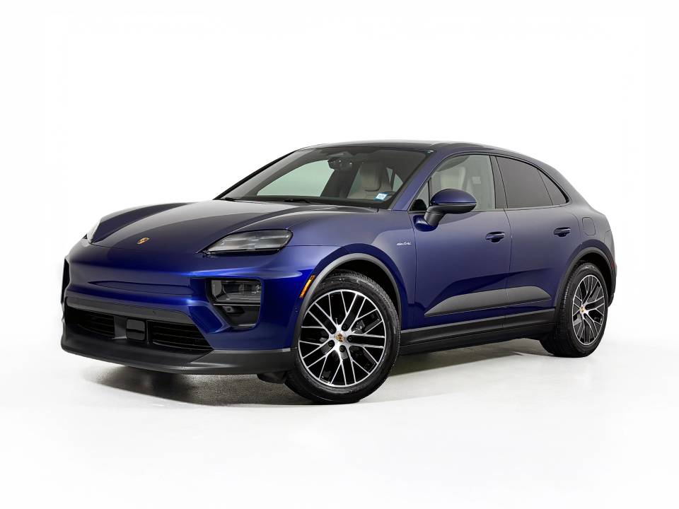 2025 Porsche Macan Base