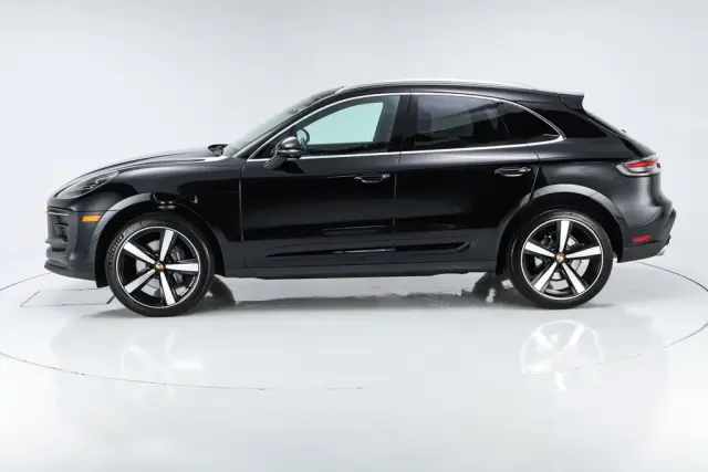2026 Porsche Macan Base - Photo 14