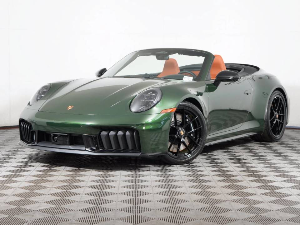 2027 Porsche 911 GTS