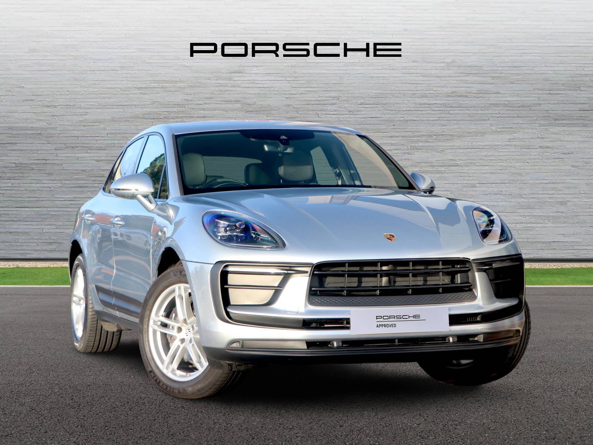 Macan, photo 1 of 40