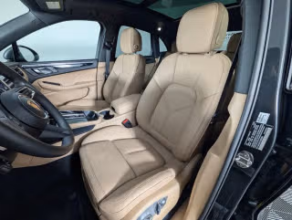 2026 Porsche Macan - Photo 25