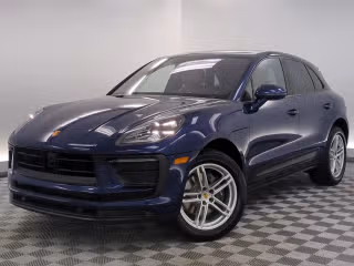 2023 Porsche Macan's photo