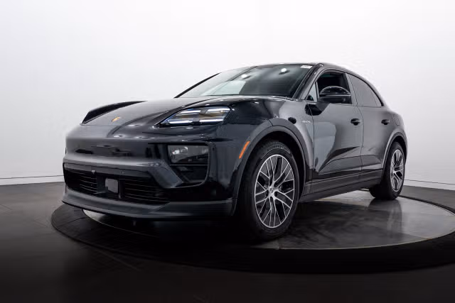 Used 2026 Porsche Macan Base with VIN WP1AA2XA2TL001421 for sale in Highland Park, IL