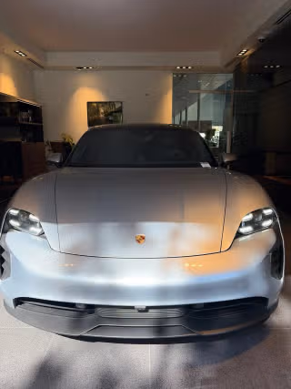 2022 Porsche Taycan GTS's photo