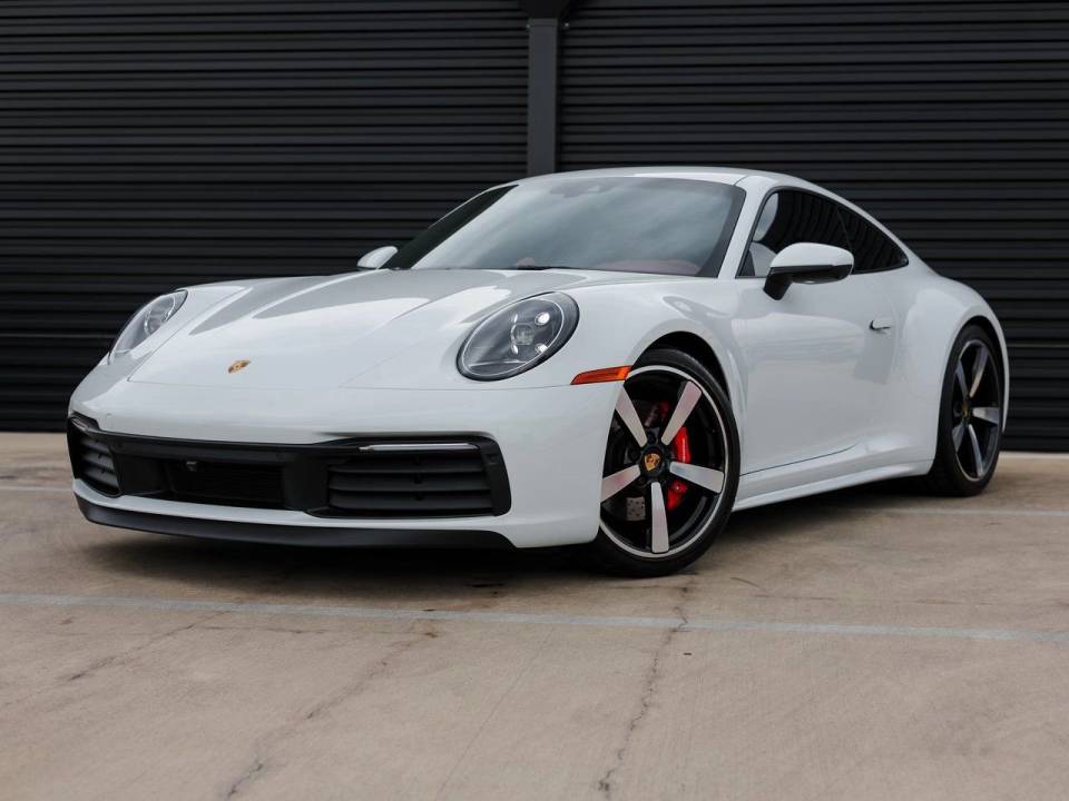 2022 Porsche 911 S