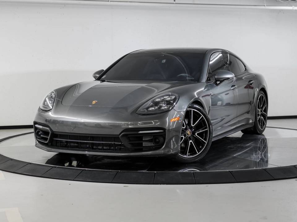 2023 Porsche Panamera Platinum Edition