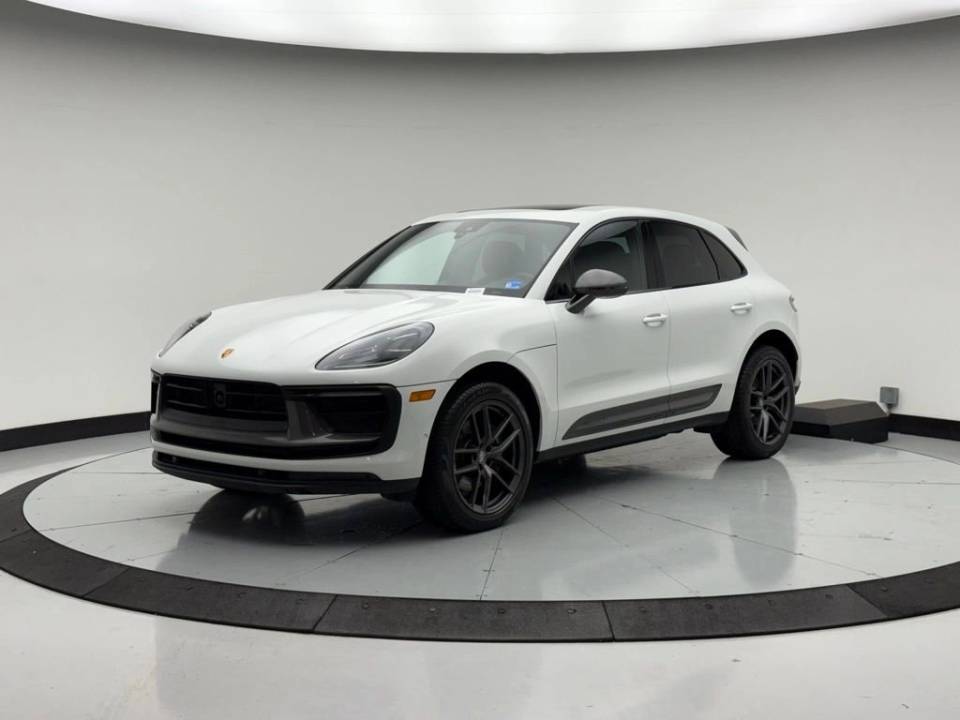 2023 Porsche Macan T