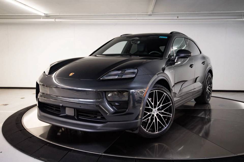 2026 Porsche Macan