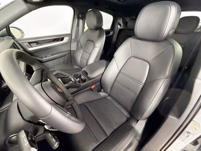 2025 Porsche Cayenne Coupe Base - Photo 34