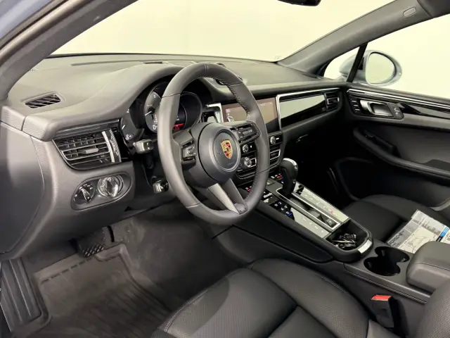 2026 Porsche Macan S - Photo 30