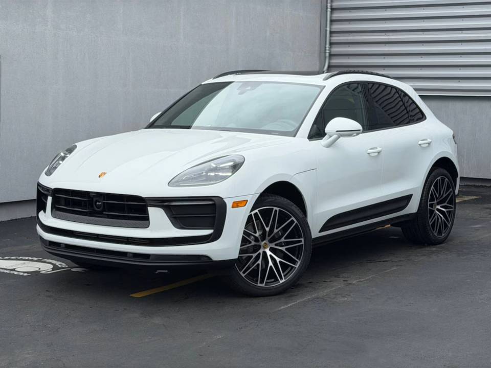2026 Porsche Macan