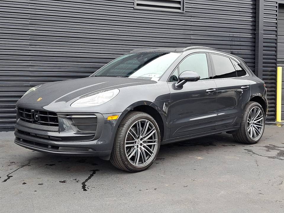 2025 Porsche Macan